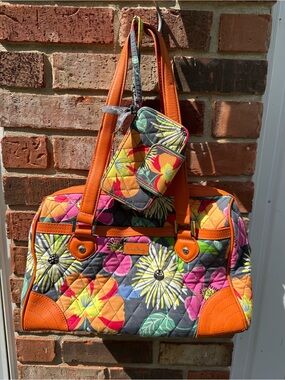 Vera Bradley Caroline Satchel Purse‎ Jazzy Blooms Retired With Matching Wristlet